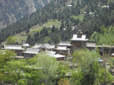 kinnaur and lahaul spiti tour package in green season.
